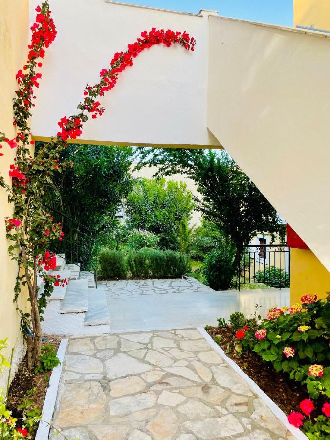Sunflower Apartments & Studios Kassiopi Exterior photo