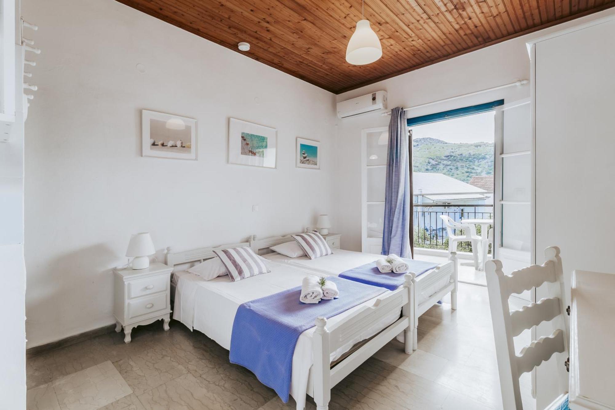Sunflower Apartments & Studios Kassiopi Exterior photo